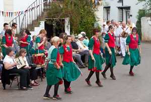 Sweet Coppin, traditional clog and soft shoe dancers